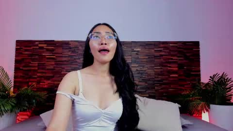 Lucy Liiu online show from July 29, 9:37 pm