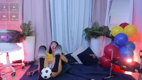 Lucy Liiu online show from July 3, 10:49 pm