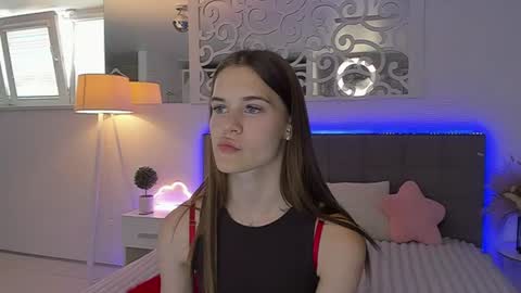 LuisaClover online show from July 29, 12:16 pm