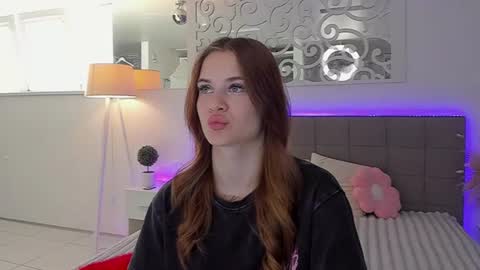LuisaClover online show from July 14, 5:23 am