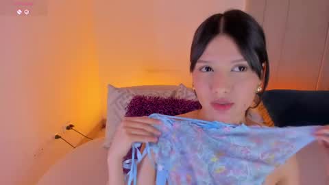 L U I S A online show from July 25, 7:32 pm
