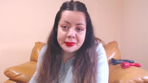 Snapshot of luisahornydoll chatting on February 9, 2:40 pm Cassie online show from February 9, 2:40 pm