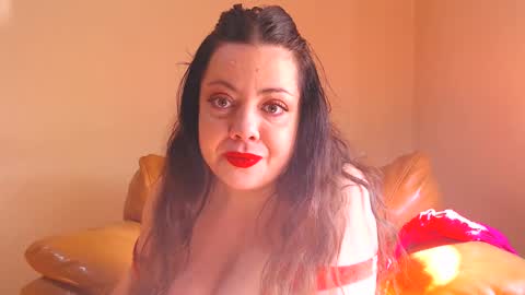 Snapshot of luisahornydoll chatting on February 3, 11:20 am Cassie online show from February 3, 11:20 am