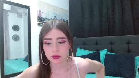 lula_xx online show from May 14, 7:52 pm