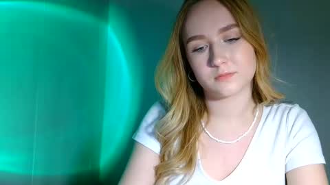 Snapshot of lulu_baby1 chatting on March 4, 4:41 pm Lulu Baby18 online show from March 4, 4:41 pm