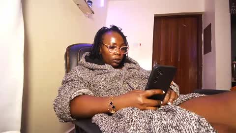 lulu_sparks1 online show from August 1, 12:07 pm