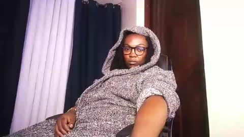 lulu_sparks1 online show from May 2, 4:43 pm