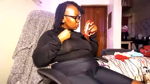 lulu_sparks1 online show from July 8, 7:32 am