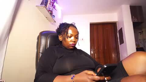 lulu_sparks1 online show from July 22, 6:14 am