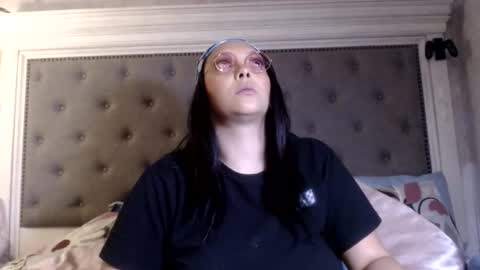 LuLu Valenttine Hot Sexy HawaiianCape Verde online show from December 19, 2:45 am