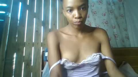 luna739300 online show from April 13, 6:14 am