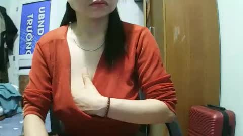 luna_beauty25 online show from March 1, 9:47 pm