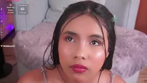 Lunita online show from August 2, 8:01 pm