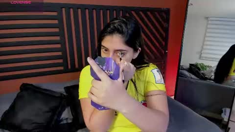luna_cute14 online show from June 27, 12:33 pm