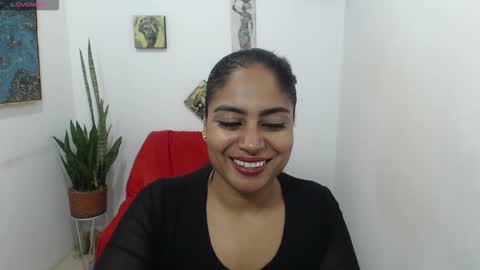 luna_fyre online show from March 13, 10:44 pm