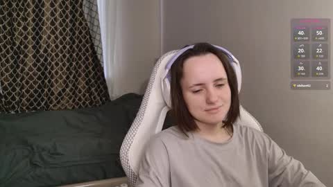 luna_loveeee online show from September 12, 7:18 am