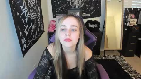 Luna online show from December 18, 12:26 am