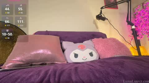 Luna Luuvz online show from April 16, 3:07 am