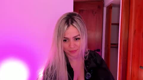 Luna Marquez online show from November 5, 7:46 am