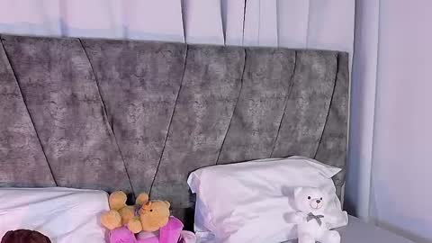   online show from October 25, 2:14 pm