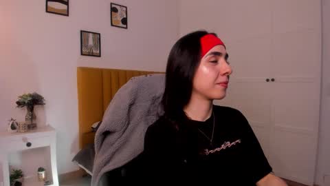 Luna online show from February 14, 9:06 pm