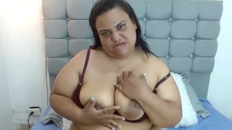 LUNA VIXEN online show from March 13, 8:10 pm