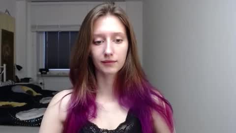 L U N A  online show from November 3, 6:39 am