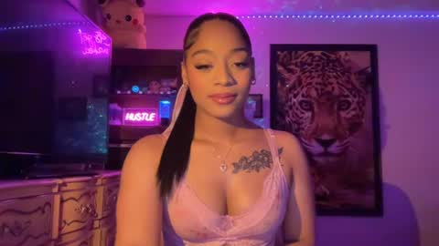 lunaa_11 online show from July 23, 7:16 am