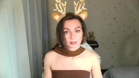 lunaa_bluee online show from December 22, 10:57 pm