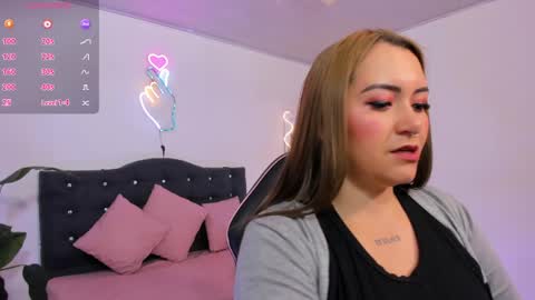 LUNA KITTY  online show from April 29, 11:46 am