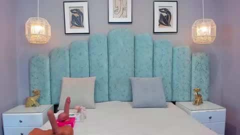 lunasoft_ online show from July 25, 2:46 pm