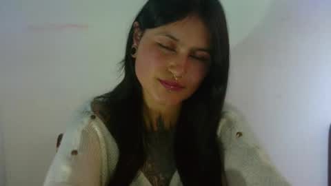 Luna online show from January 22, 1:11 pm