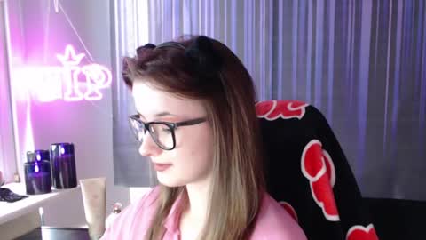LunaXcherry online show from June 21, 11:14 am