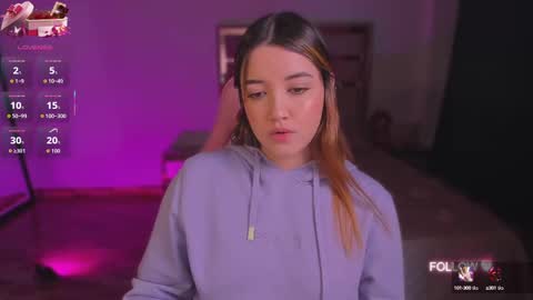 LUNA ROSE online show from October 9, 4:38 am