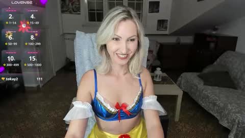      online show from October 7, 5:17 pm