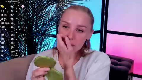 your sweet Liana online show from July 12, 6:58 am