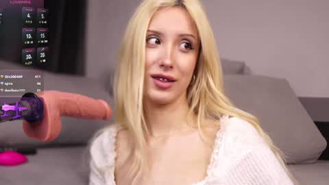 Diana Doll online show from June 28, 3:40 pm