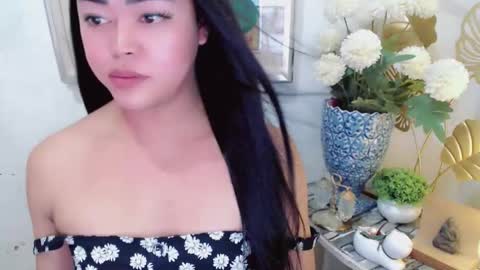 Trina online show from June 3, 9:21 am