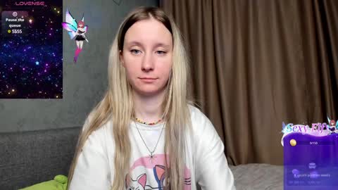 Snapshot of lusyagreenberg chatting on January 13, 10:03 pm LusyaGreenberg online show from January 13, 10:03 pm