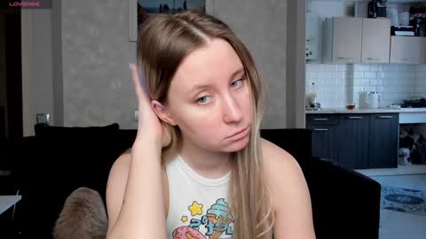 Snapshot of lusyagreenberg chatting on February 8, 12:17 pm LusyaGreenberg online show from February 8, 12:17 pm