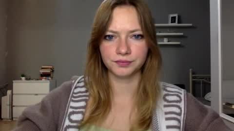 Millie online show from November 18, 10:00 pm