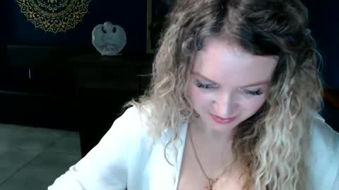 Donna online show from June 7, 9:38 am