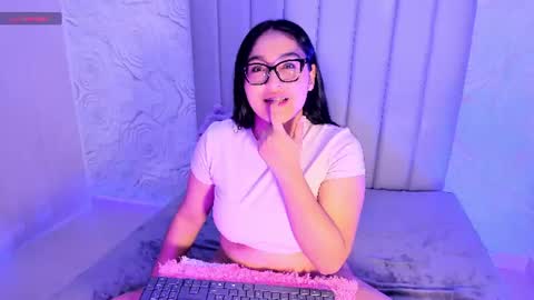 LYA DUBOIS  online show from July 15, 10:03 pm