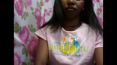 Snapshot of lydialarin chatting on October 19, 2:35 am Lydiah online show from October 19, 2:35 am