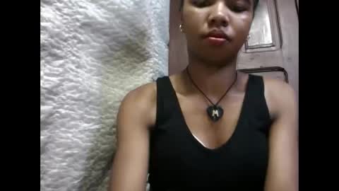 Snapshot of lydialarin chatting on September 28, 5:36 am Lydiah online show from September 28, 5:36 am
