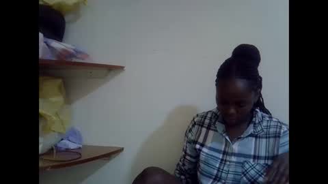 lyn_anna online show from February 9, 9:22 am