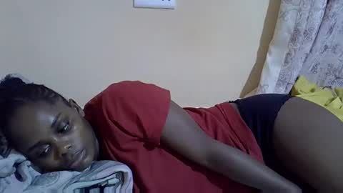 lyn_anna online show from October 11, 1:36 pm