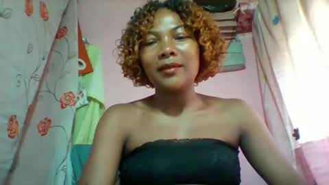 lyndah19 online show from March 8, 7:34 am