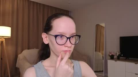 Sara online show from May 4, 4:22 pm