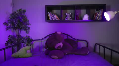 Lynx and Sun  online show from March 6, 9:10 pm